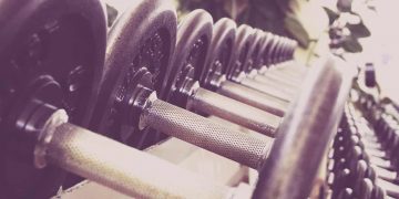 Maximera dina biceps med effektiva övningar för träningsvärk